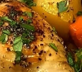 One-Pan Roasted Chicken Drumsticks with Vegetables