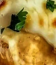 Slow Cooker Cheesy Mozzarella Chicken
