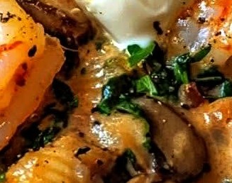 Creamy Shrimp Shells with Spinach & Mushrooms Creamy Shrimp Shells with Spinach & Mushrooms