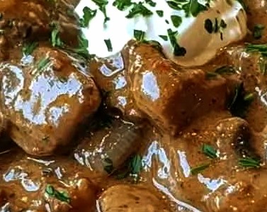Creamy Slow-Cooker Beef Stroganoff