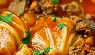 Slow Cooker Cabbage Roll Soup
