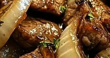 Tender Beef Strips with Caramelized Onions