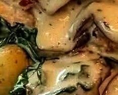 Creamy Garlic Chicken with Spinach, Mushrooms & Baby Potatoes Creamy Garlic Chicken with Spinach, Mushrooms & Baby Potatoes