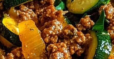 Healthy Ground Turkey and Zucchini Skillet