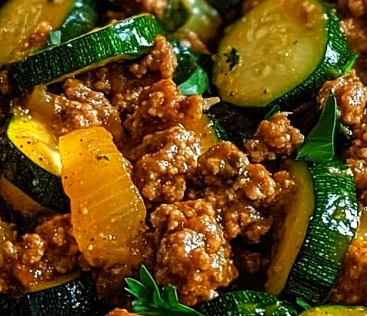 Healthy Ground Turkey and Zucchini Skillet