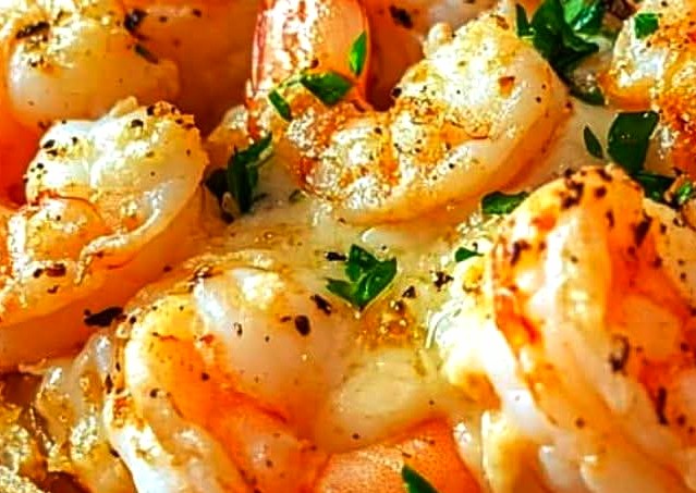 Garlic Butter Shrimp Bread Bowl Bliss!