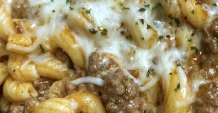 Cheesy Philly Cheesesteak Hamburger Helper Skillet