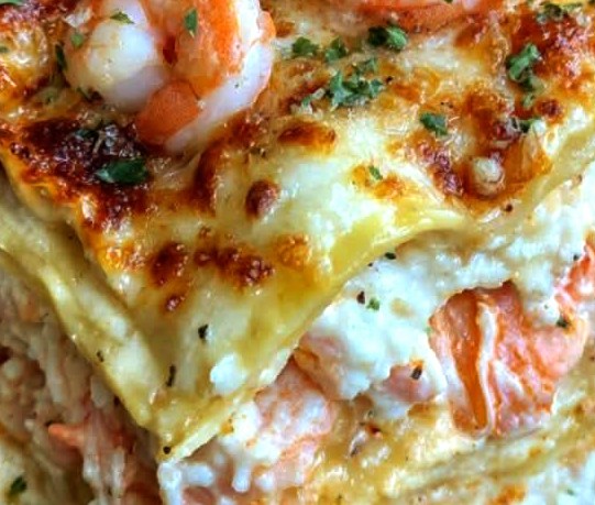 Ultimate Creamy Seafood Lasagna with Shrimp & Crab