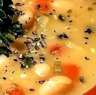 Hearty Tuscan White Bean Soup Recipe