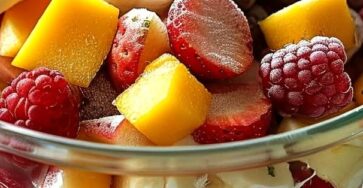 Chilled Creamy Fruit Bowl