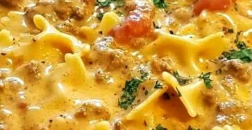 Creamy Crock Pot Velveeta Beef Pasta