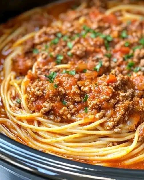 Slow Cooker 3-Ingredient Spaghetti Bolognese recipe.