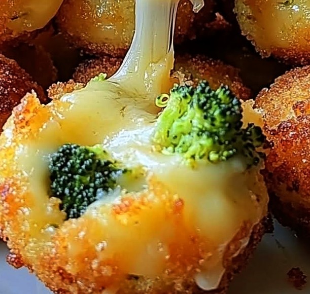 Golden Broccoli & Cheddar Keto Poppers