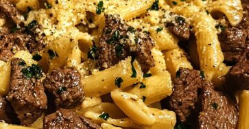 One-Skillet White Cheddar Garlic Butter Steak Pasta One-Skillet White Cheddar Garlic Butter Steak Pasta