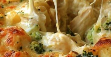 Dump-and-Bake Chicken Broccoli Cheddar Pasta Casserole Dump-and-Bake Chicken Broccoli Cheddar Pasta Casserole