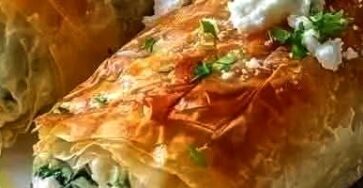 Mediterranean Spinach and Cheese Phyllo Pastry Rolls Mediterranean Spinach and Cheese Phyllo Pastry Rolls