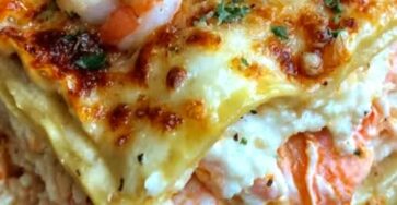 Cheesy Seafood Lasagna with Shrimp & Crab