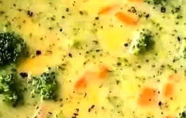 Healthy Broccoli Cheddar Soup