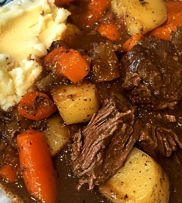 Tender Beef Pot Roast with Carrots, Potatoes & Creamy Mashed Potatoes