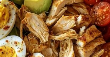 High-Protein Chicken Avocado Power Bowl (Low-Carb Meal Prep) High-Protein Chicken Avocado Power Bowl (Low-Carb Meal Prep)