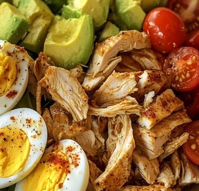 High-Protein Chicken Avocado Power Bowl (Low-Carb Meal Prep)