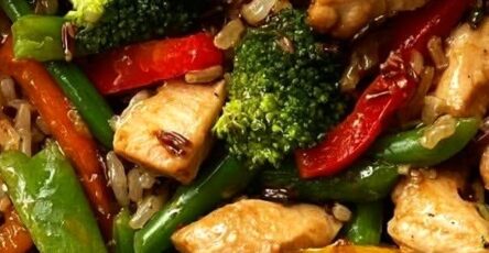 Ultimate Healthy Chicken & Veggie Stir-Fry with Mixed Rice