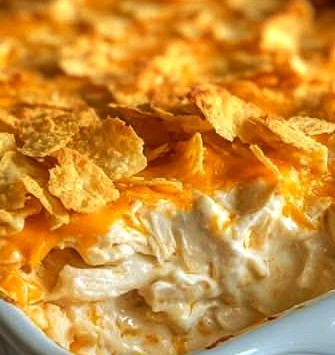Dolly Parton’s 5-Ingredient Chicken Casserole