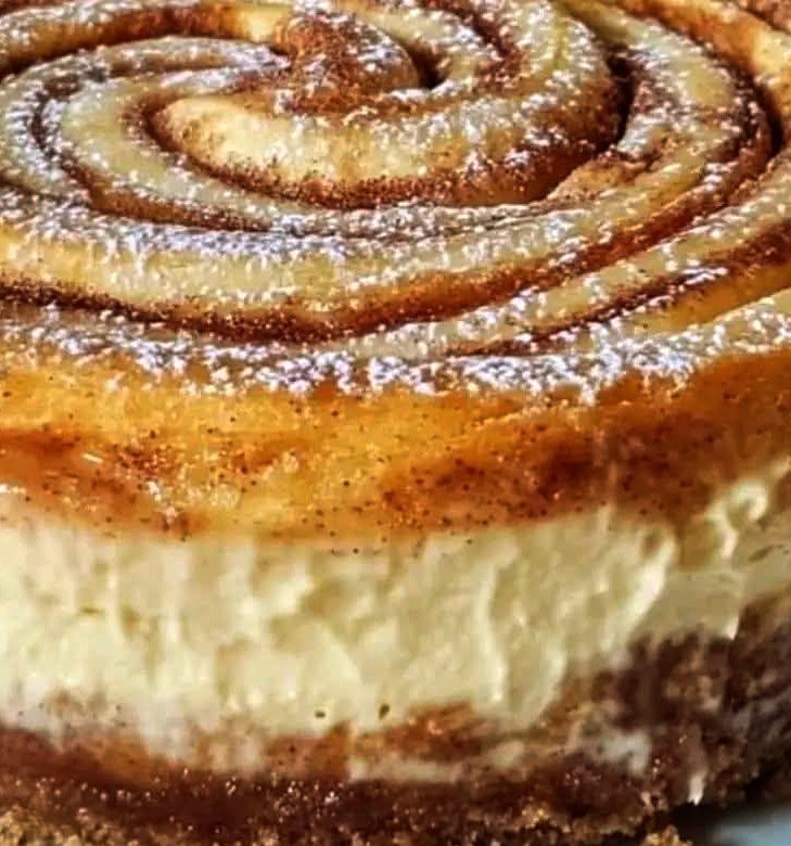 Cinnamon Roll Cheesecake Recipe