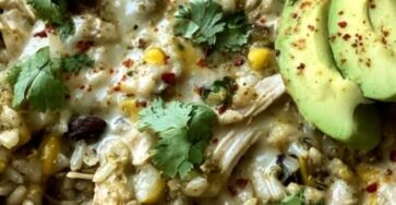 Salsa Verde Chicken and Rice Skillet Salsa Verde Chicken and Rice Skillet
