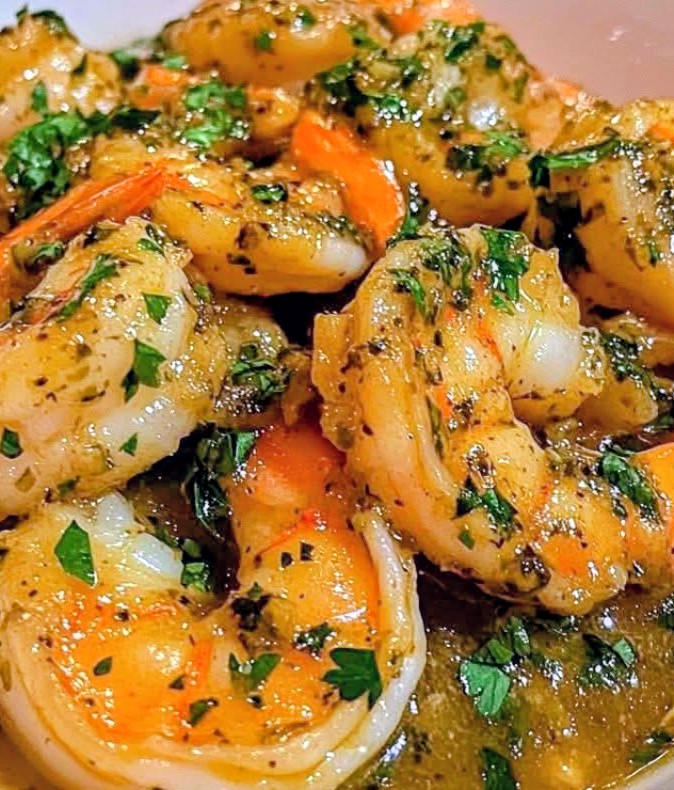 Garlic Butter Shrimp Recipe with Lemon and Herbs