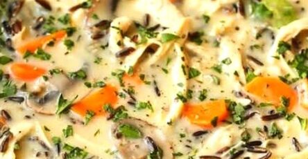 Slow Cooker Chicken and Wild Rice Soup