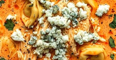 Crockpot Buffalo Chicken Tortellini Soup