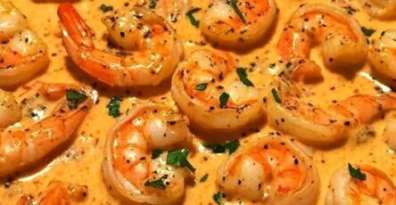 Creamy Garlic Paprika Shrimp Skillet