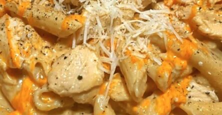 Crockpot Creamy Buffalo Chicken Pasta with Parmesan