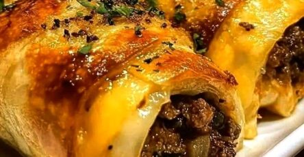 Garlic Butter Beef Cheeseburger Rollups