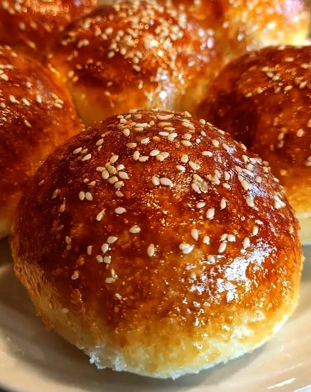 Everything But the Carbs Cottage Cheese Buns
