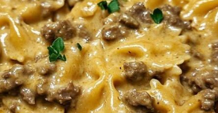 Pâtes Papillon à la Viande Hachée et Sauce Crémeuse