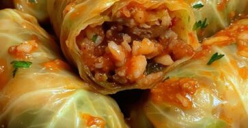 Rouleaux de Chou Farcis au Bœuf et au Riz Rouleaux de Chou Farcis au Bœuf et au Riz