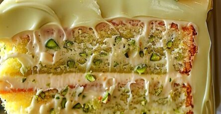 Luscious Pistachio Cream Cake