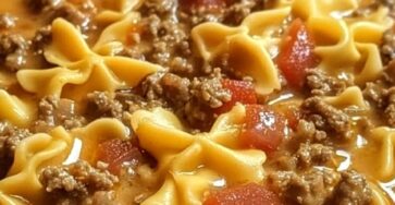 Easy Crockpot Cheesy Beef Pasta