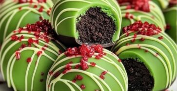No-Bake Oreo Grinch Truffles