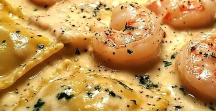 Creamy Shrimp Ravioli Skillet
