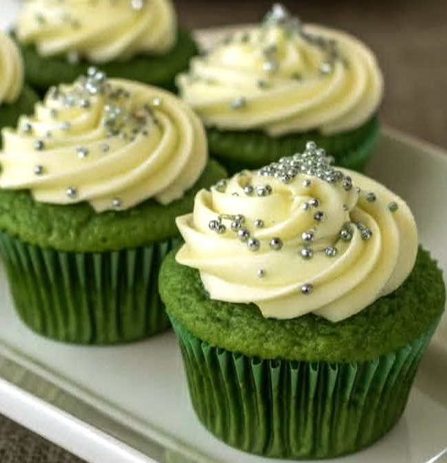 Green Velvet Cupcakes Recipe with Cream Cheese Frosting