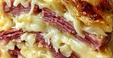 Cheesy Reuben Bake Casserole with Corned Beef, Sauerkraut