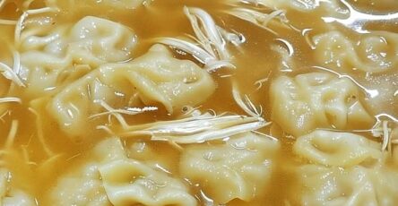 Old-Fashioned Homemade Chicken & Dumplings