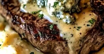 Creamy Tuscan Gorgonzola Steak with Fluffy Mashed Potatoes