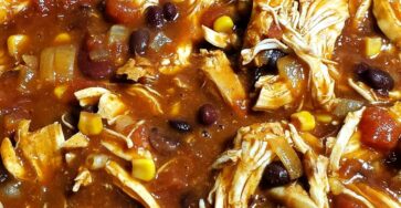 Hearty Chicken Chili with Beans