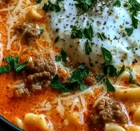 CREAMY ALFREDO LASAGNA SOUP