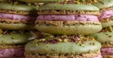 How to make Homemade Raspberry Vanilla Macarons