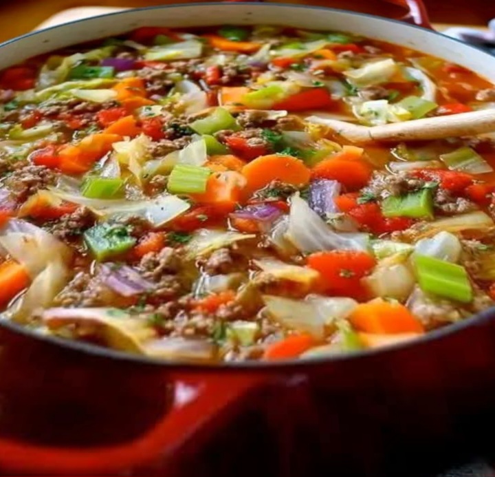Large Pot of Cabbage Soup